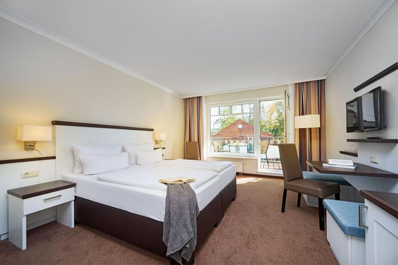Strandhotel Luise Von Preussen Zinnowitz Kültér fotó